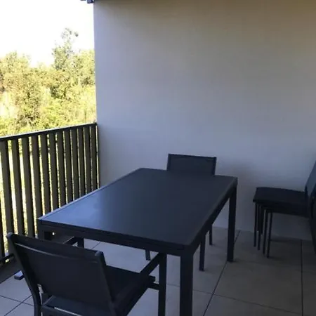 Clim 4 P Clim Avec Piscine Et Parking 400 M Plages- V0775
